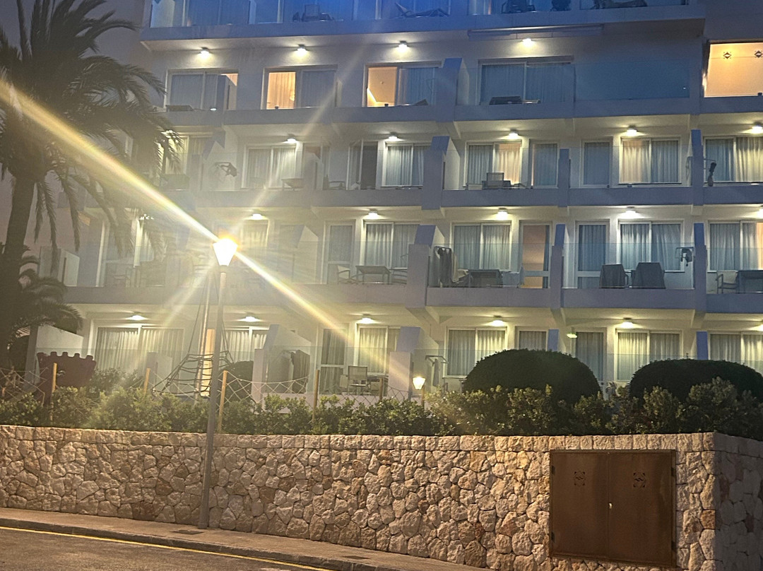 蓬特马尔公寓式旅馆主图