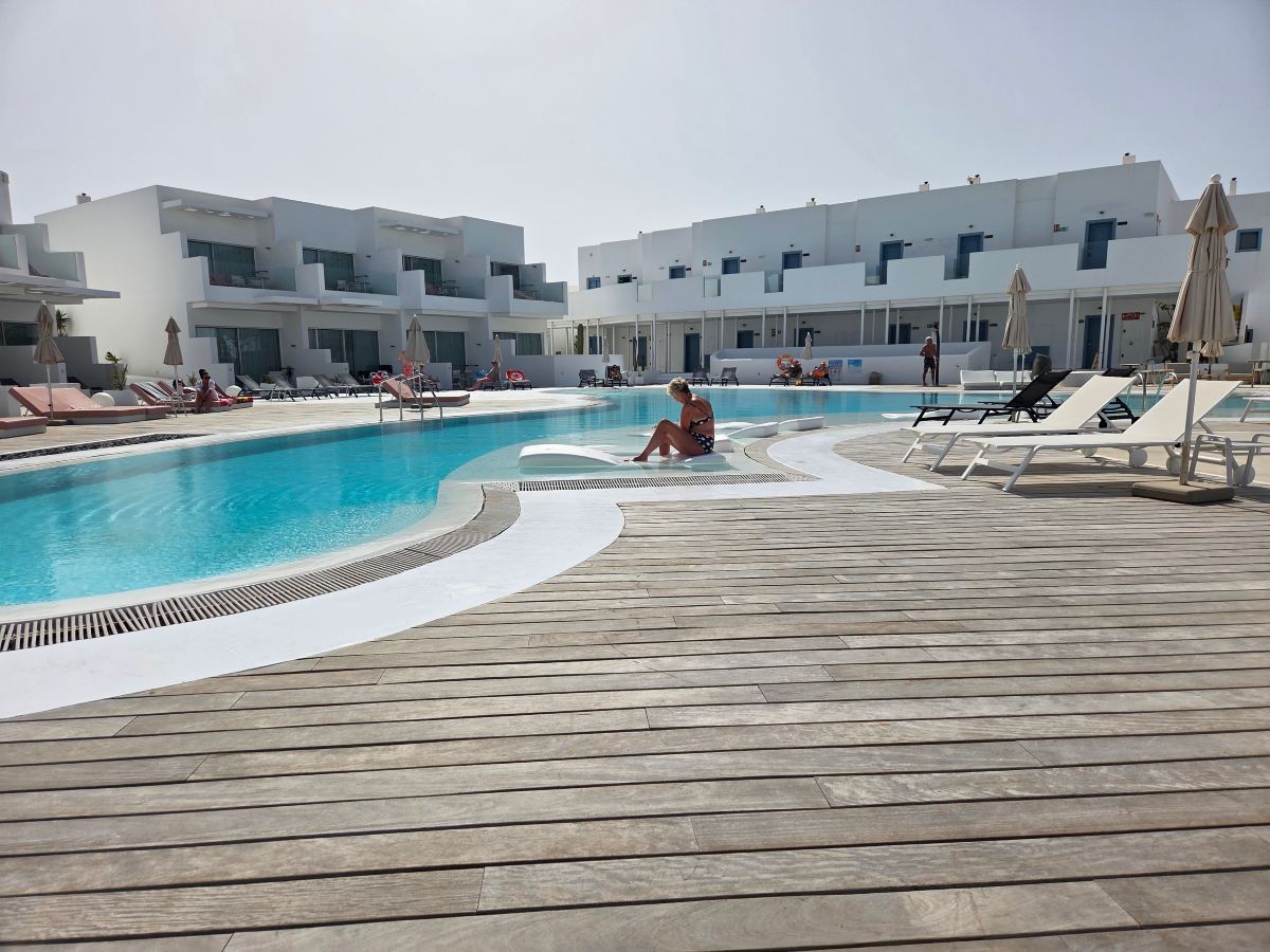 CalaLanzarote Suites Hotel-泳池