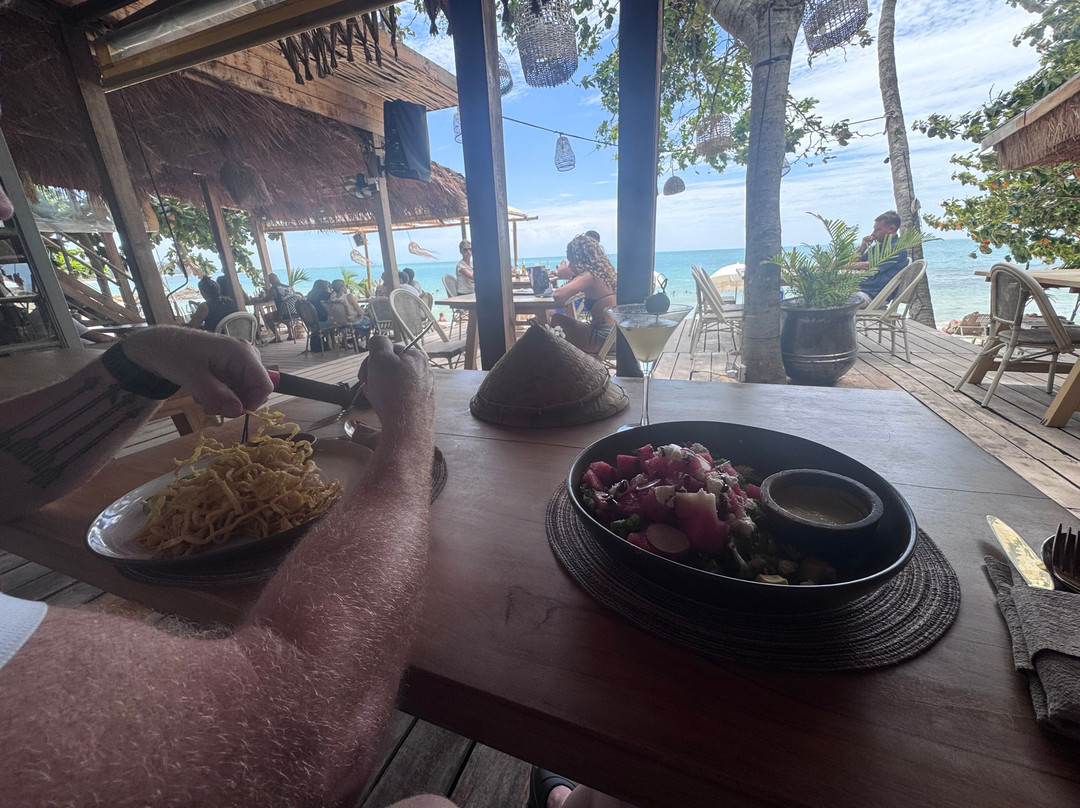 Cape Away Beach Bar