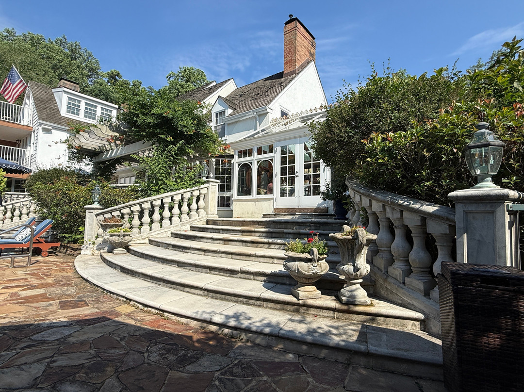The Inn at Bowman's Hill主图