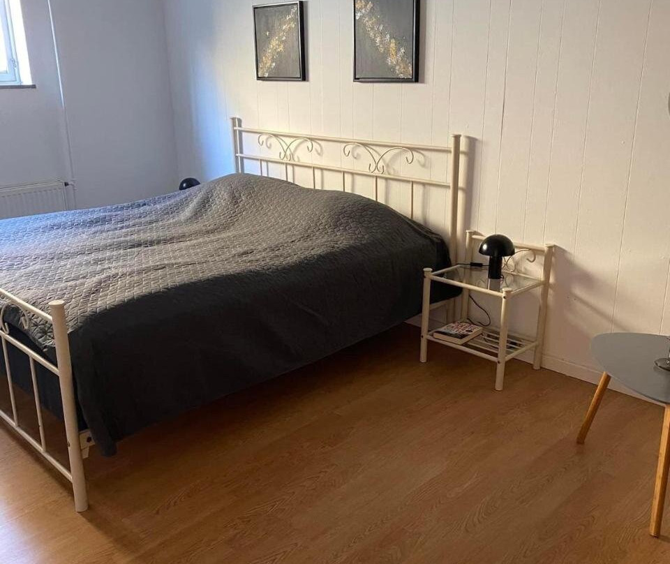 Bed minus breakfast Den hyggelige kælder