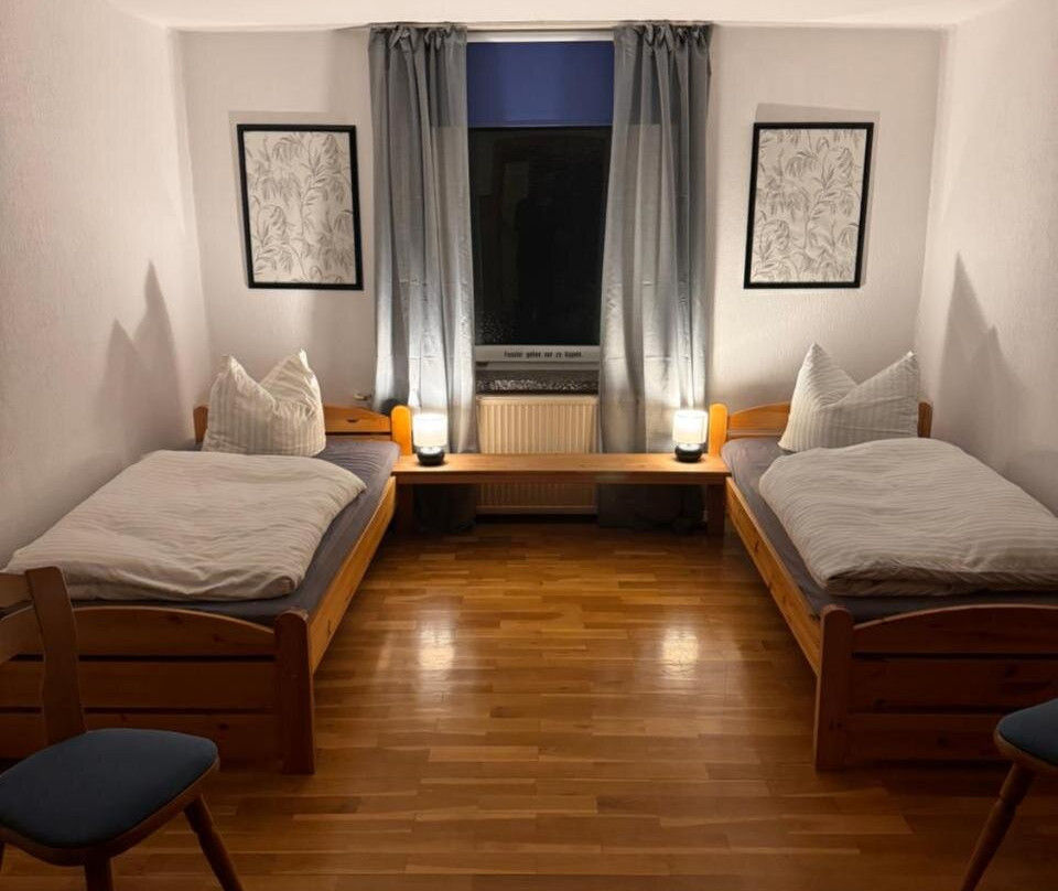 Pension FAULPELZ - Zweibettzimmer Gemeinschaftsbad