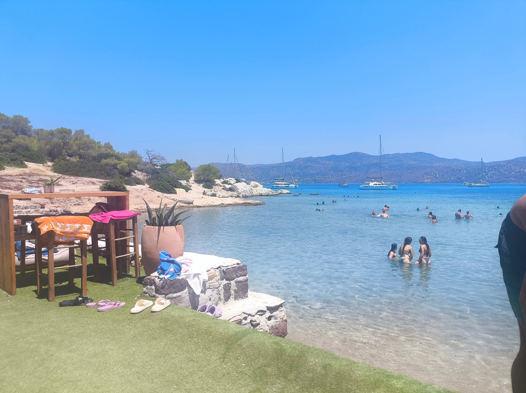 Moni Island Beach-埃伊纳岛必去景点