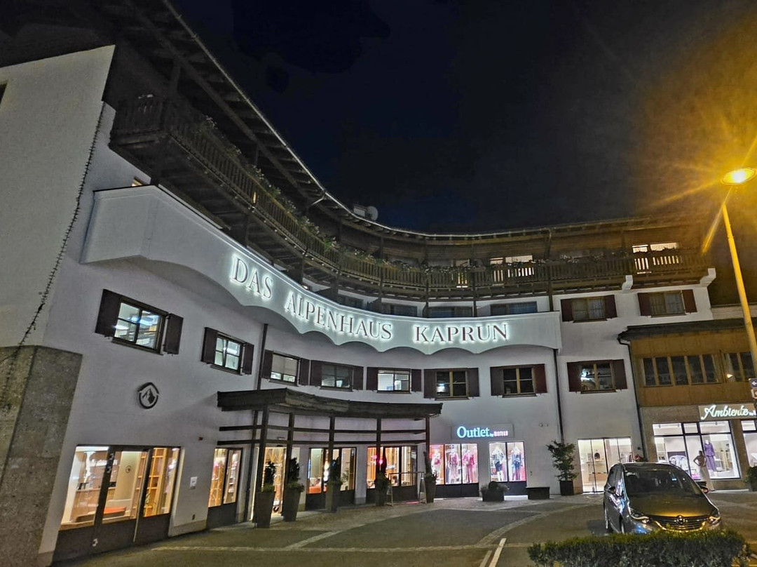 达斯艾本豪斯卡普伦酒店主图