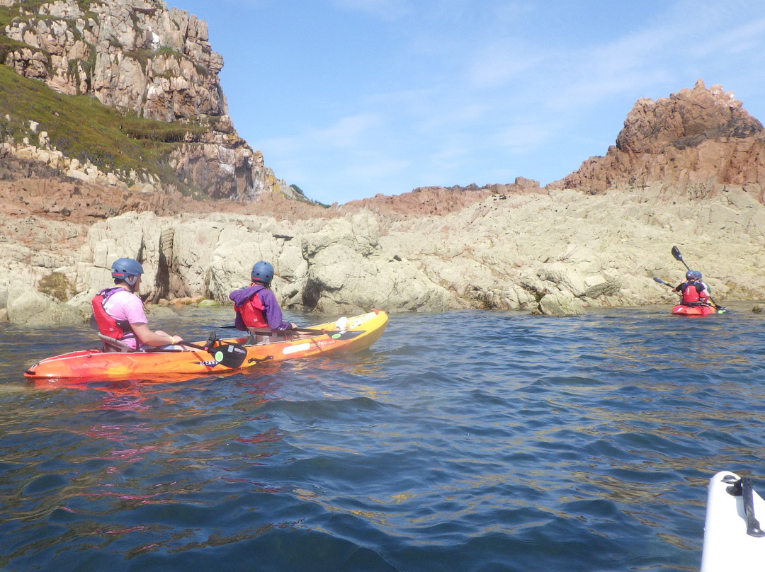 Jersey Kayak Adventures-St. Helier必去景点