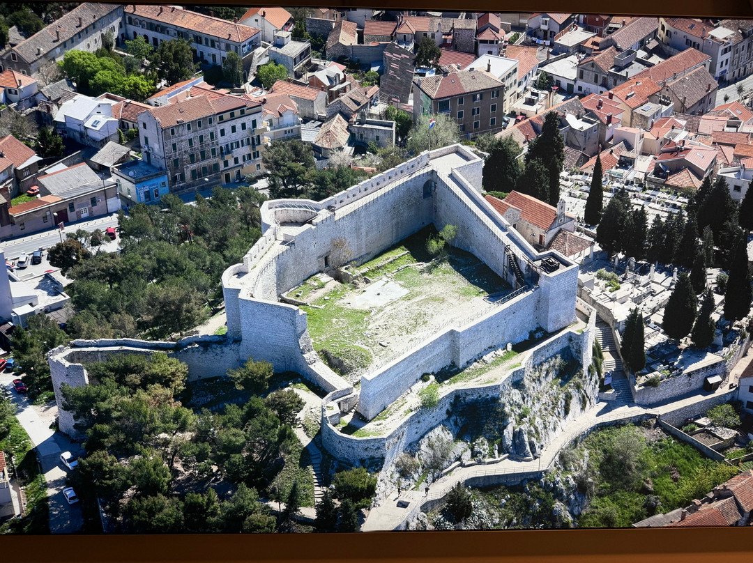 St. Michael's Fortress-希贝尼克必去景点