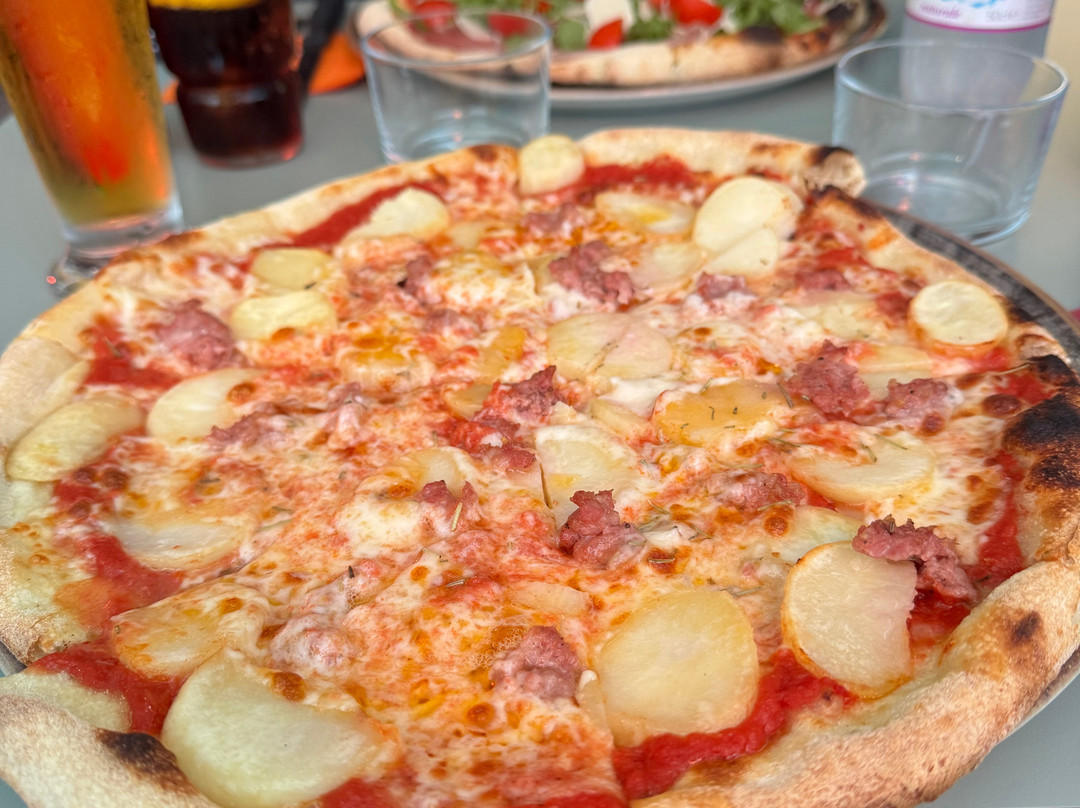 Bar Pizzeria Lume 17
