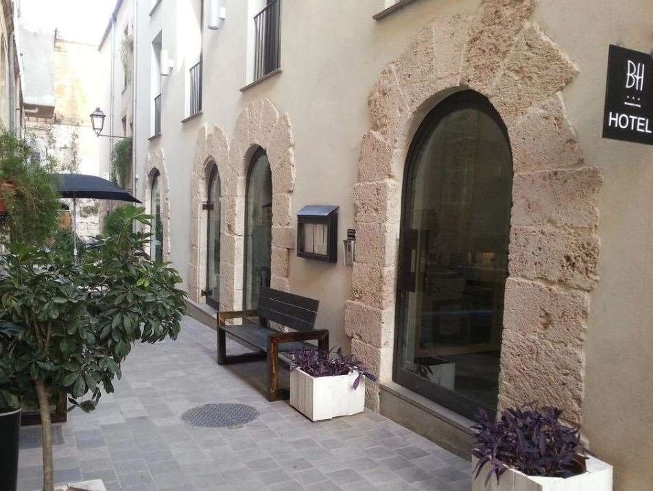 Favara酒店住宿-Belmonte Hotel