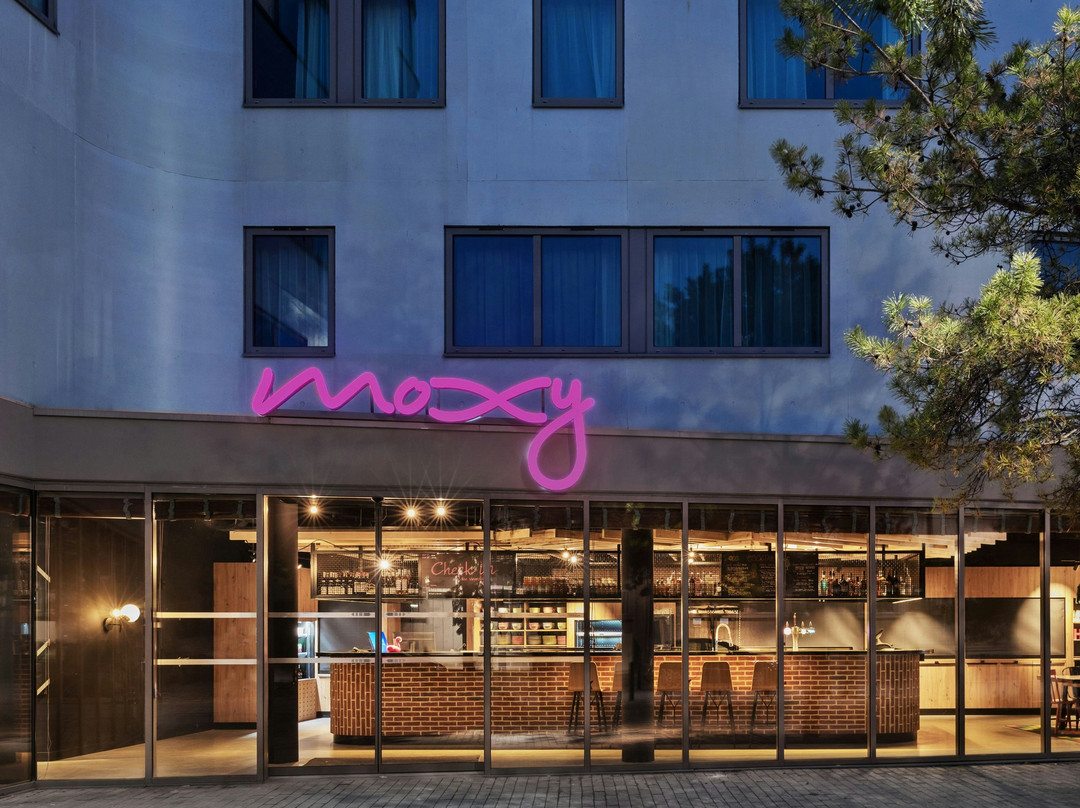 亚眠Moxy酒店
