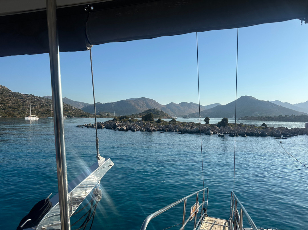 Ada Boğazı Kızılada Bozburun