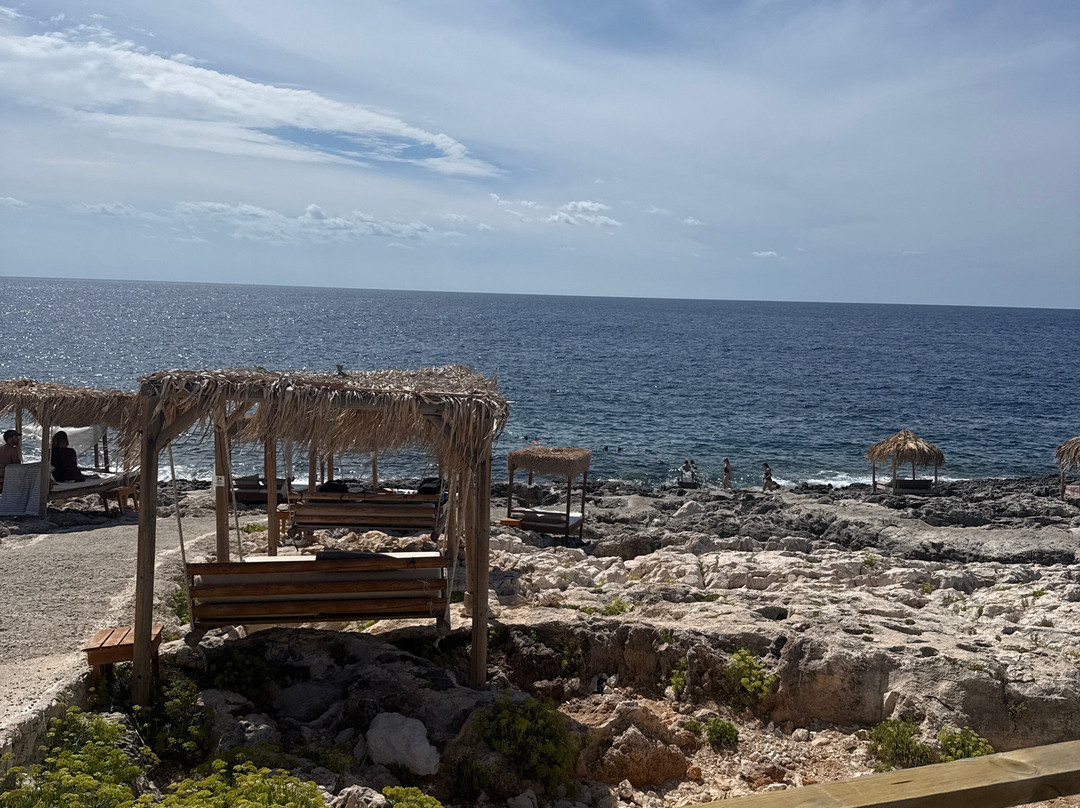 Porto Roxa Beach-Agios Leon必去景点