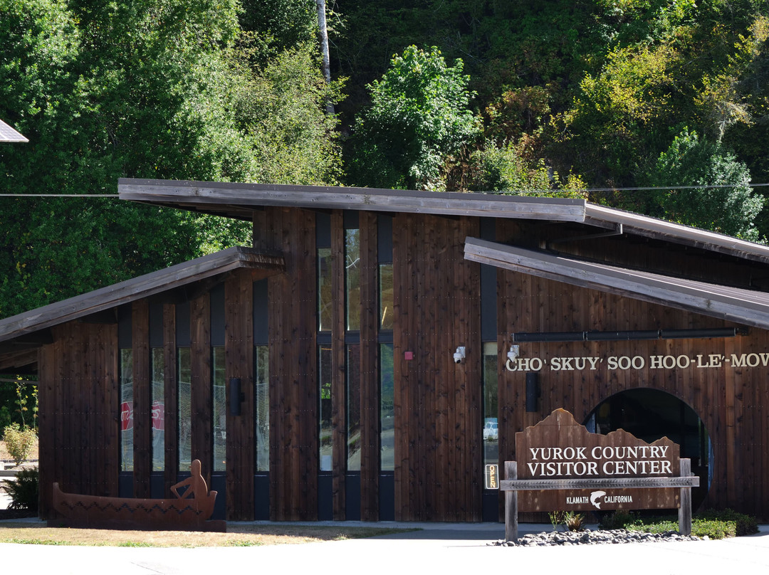 Yurok Country Visitor Center-克拉马斯必去景点