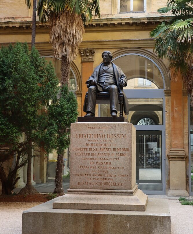 Conservatorio Rossini-佩萨罗必去景点