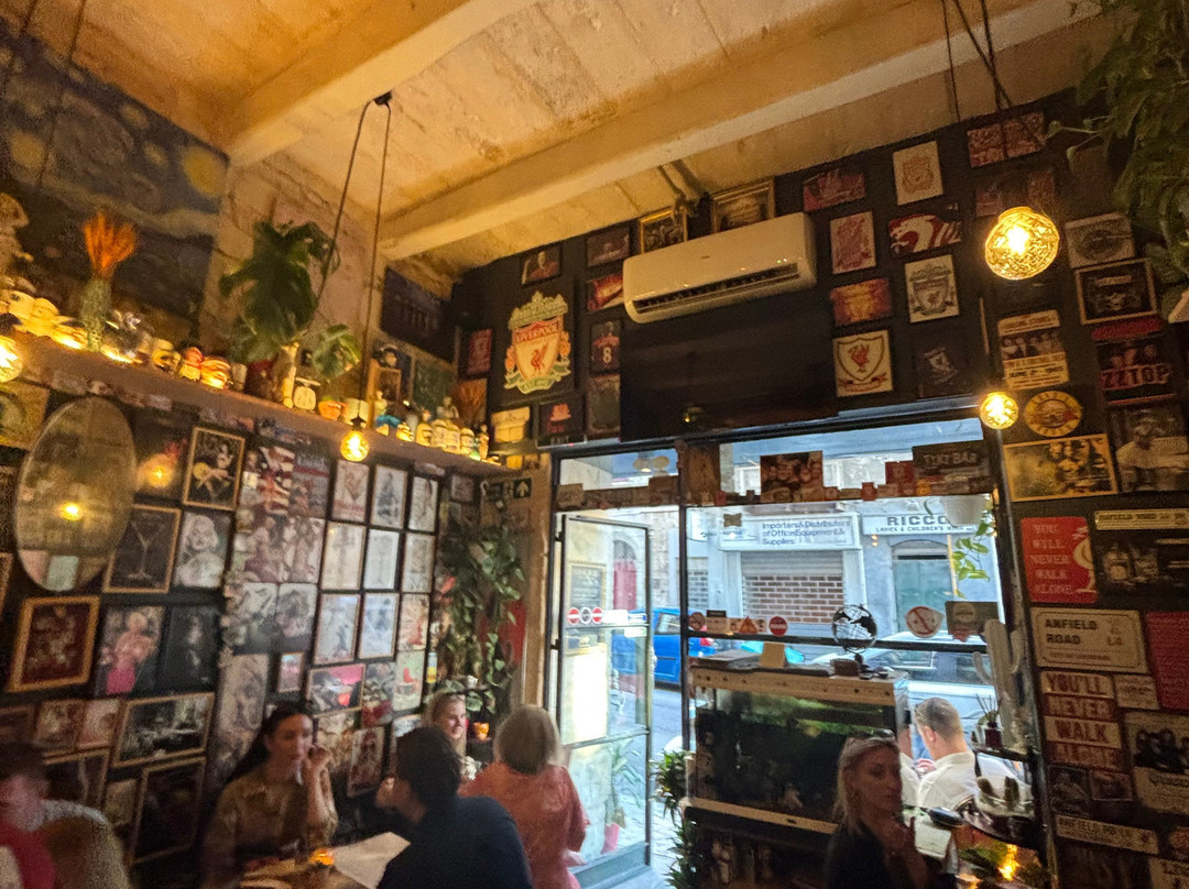 Kamy Cocktail Bar