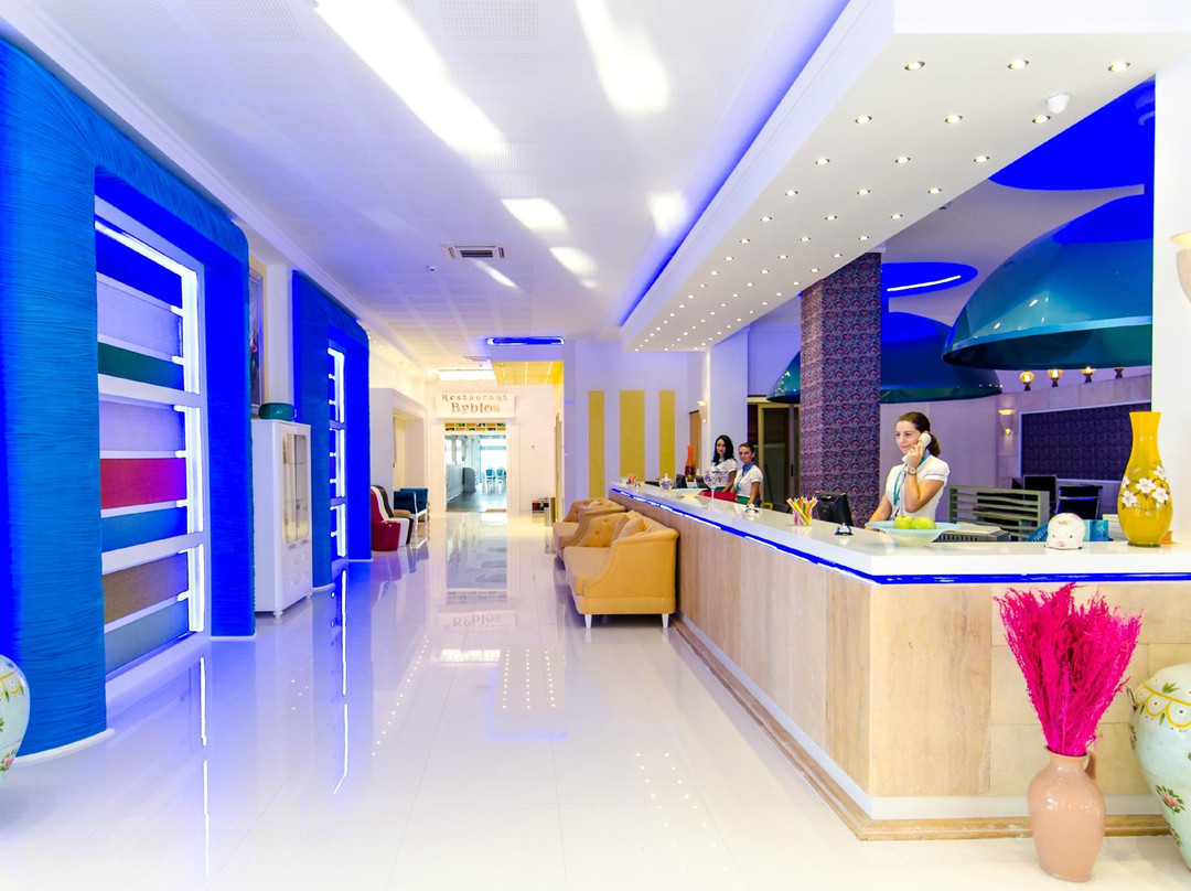 Phoenicia Luxury