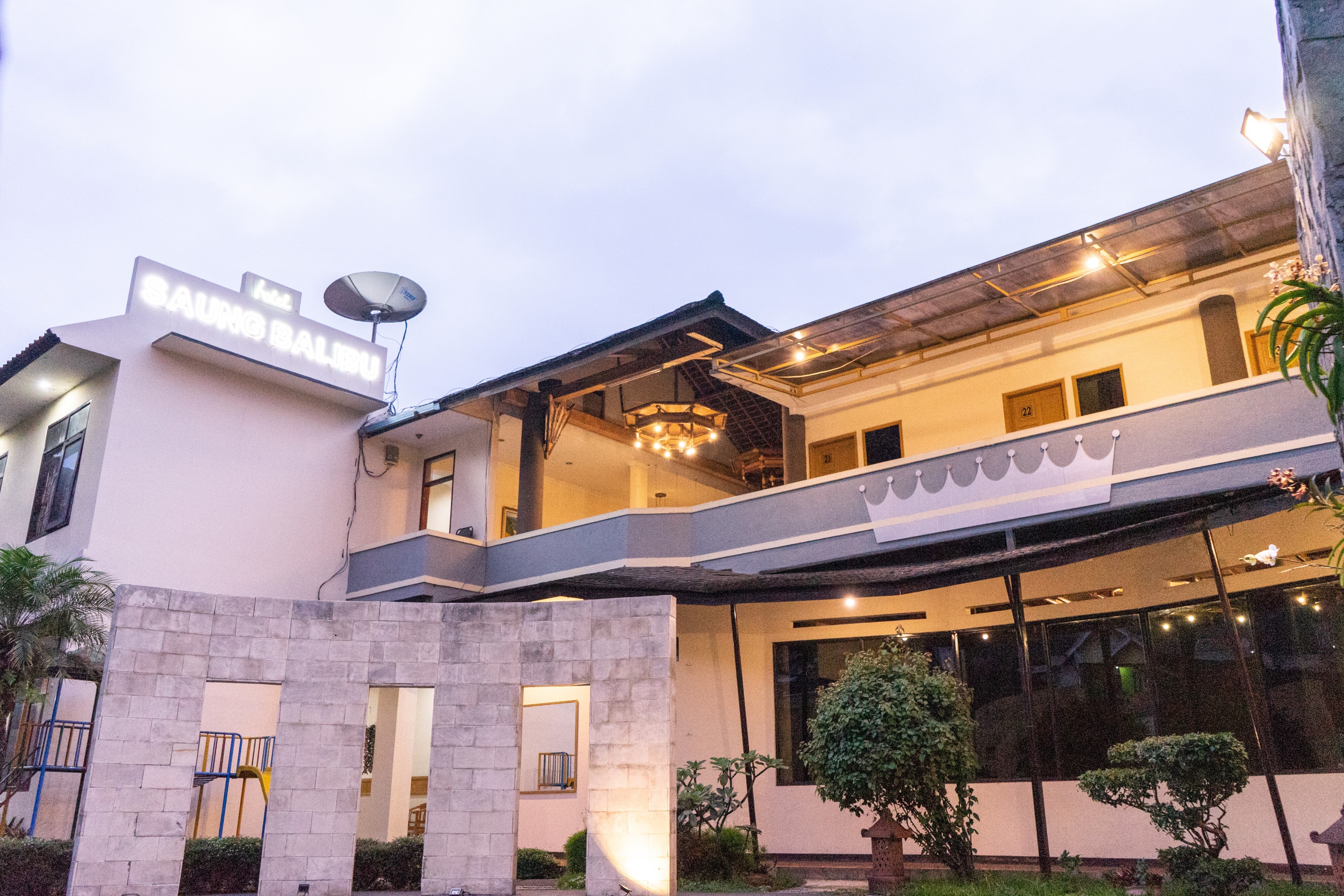 Saung Balibu Hotel-官方