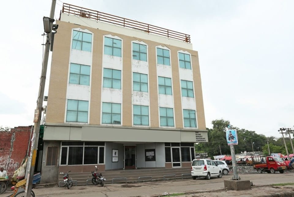 Ambala酒店住宿-Hotel Batra Palace