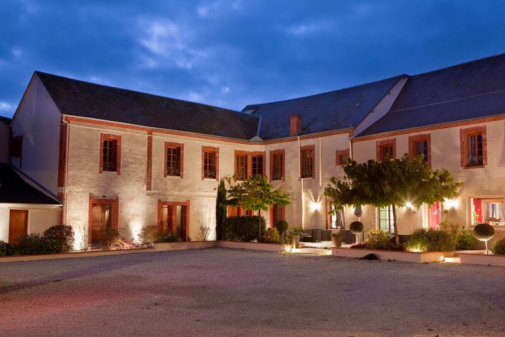 Hôtel Burgevin-官方
