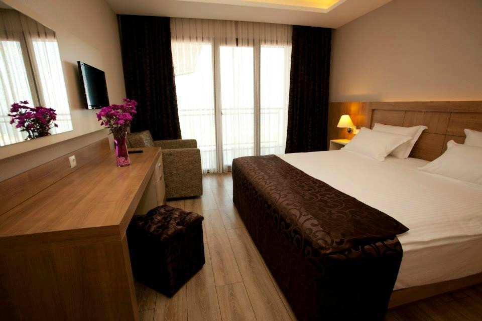 Yali Park Hotel