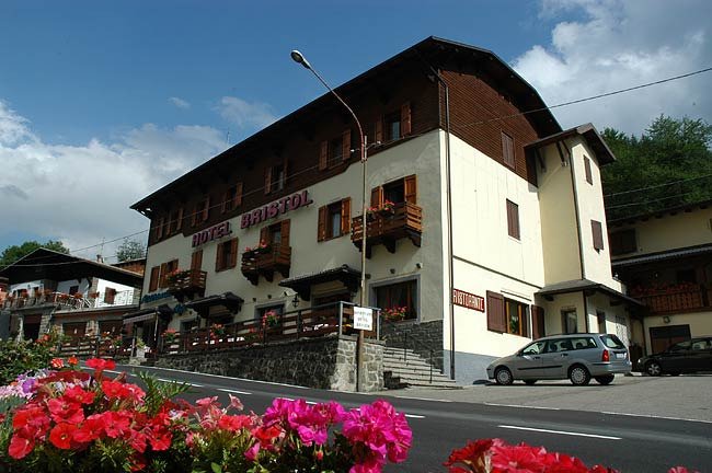 Hotel Bristol-官方