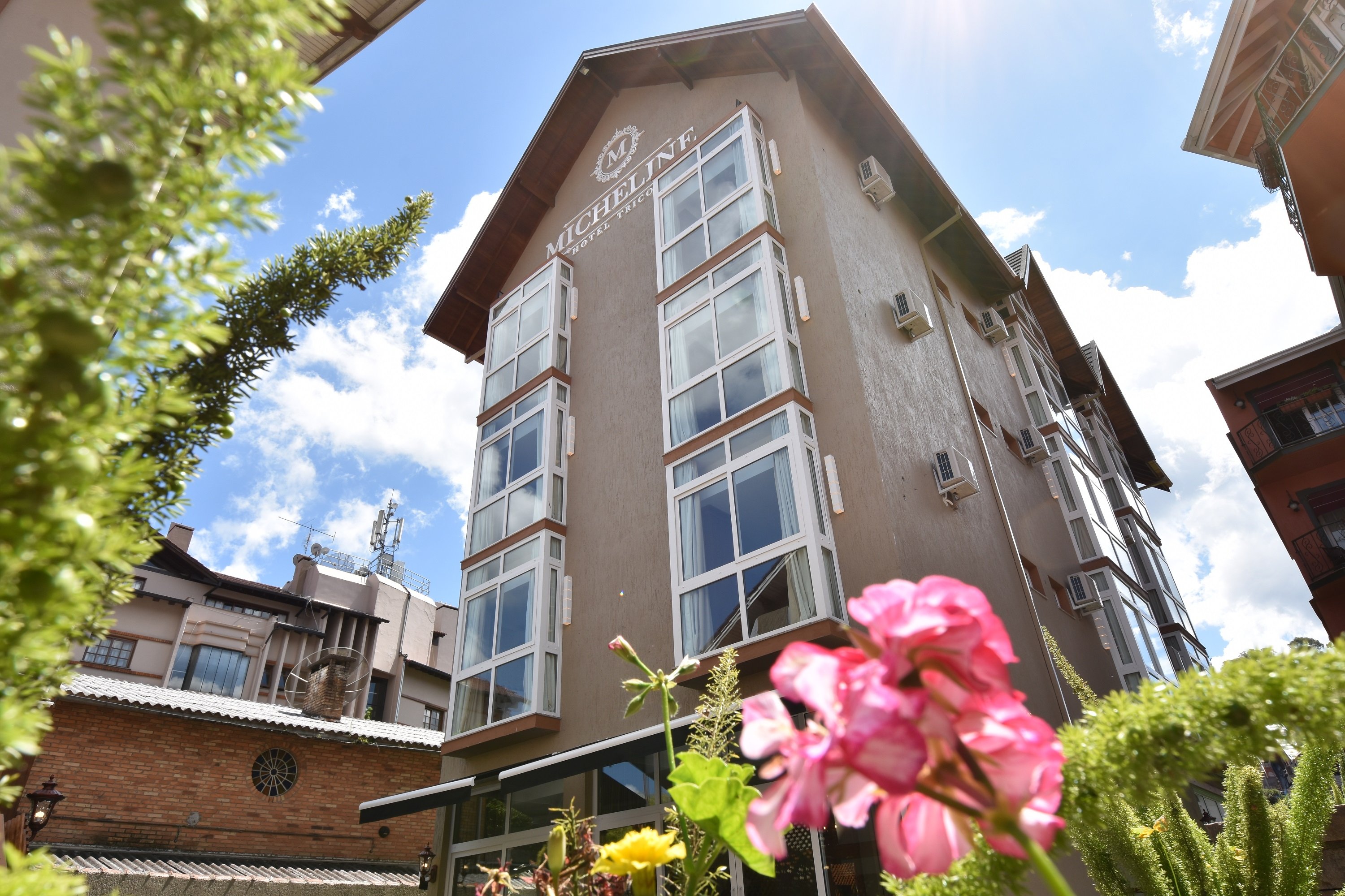 Micheline Hotel Tricot-官方