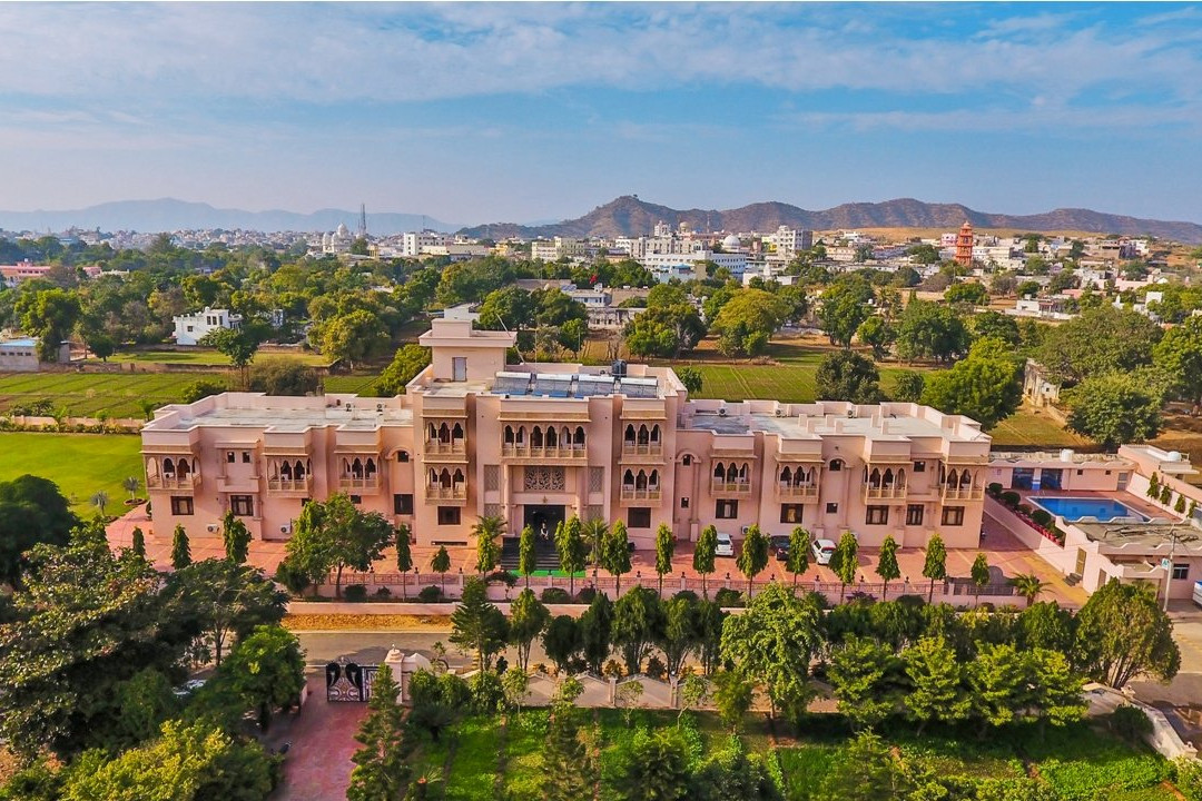 Hotel Pushkar Legacy