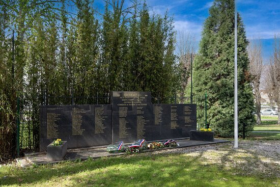 Mémorial Aux Combattants D'afrique Du Nord