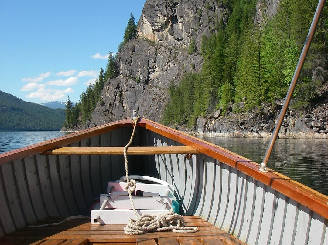 Slocan Lake Boat Tours景点图片