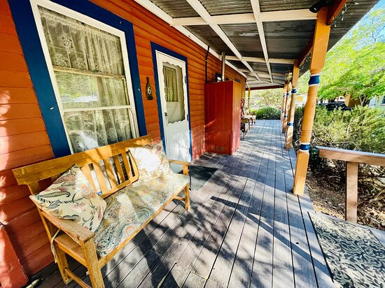 Mile High Ranch主图