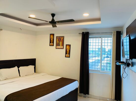 Hotel Oak by Signature Group主图