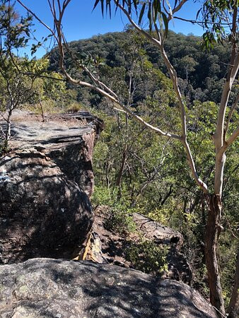 Shirlow Road Fire Trail景点图片