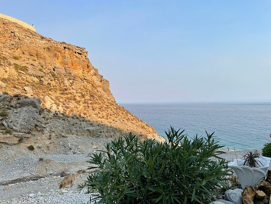 Ilingas Beach景点图片