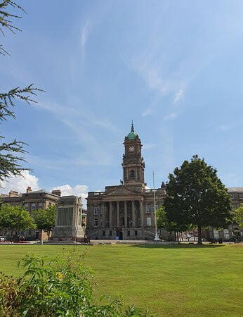 Birkenhead Town Hall景点图片