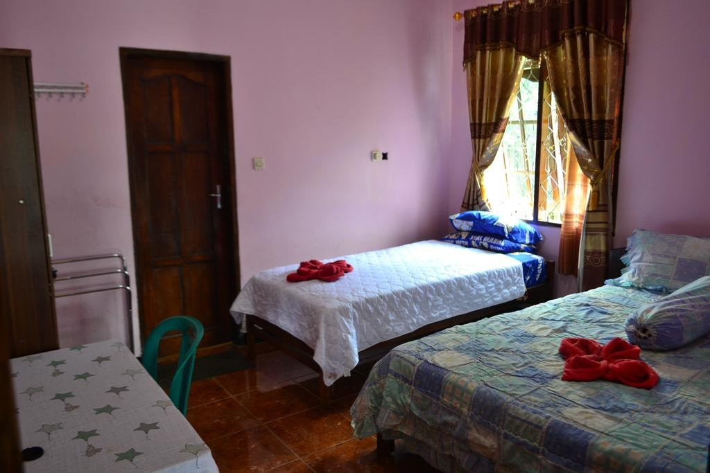 Queen Homestay