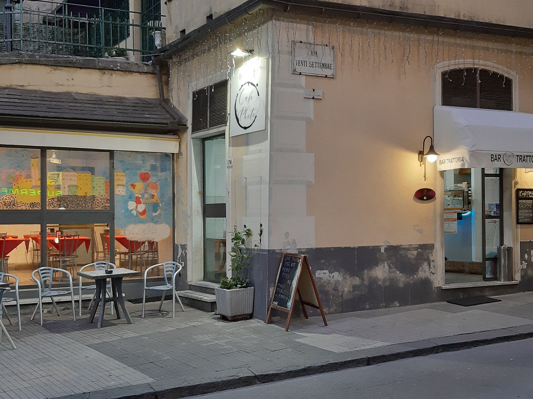 Cafe Photo