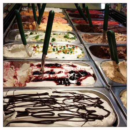 Carbonate餐馆和美食-Gelateria Liberty