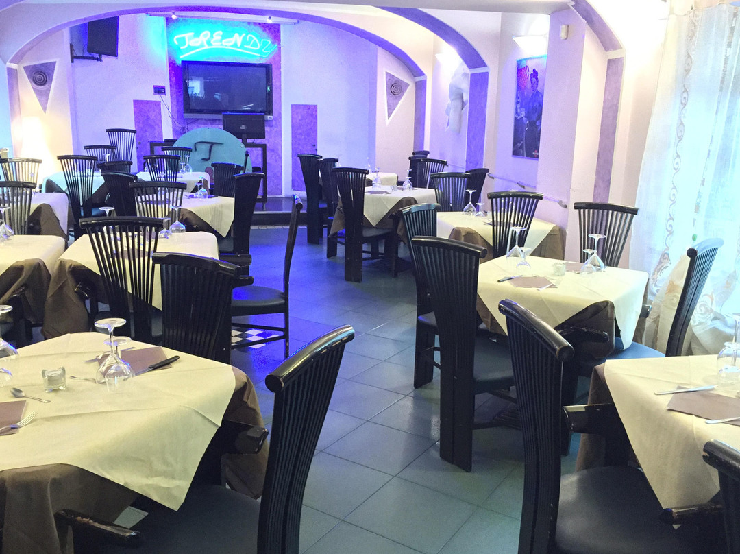 Trendy Cremeria American Bar Pizzeria