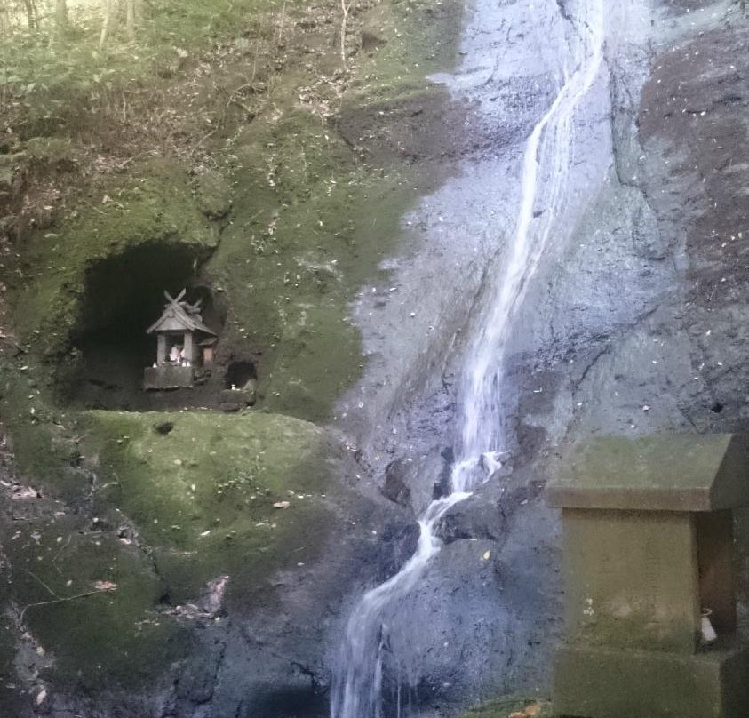 Ashiya no Taki Waterfall-出云市必去景点