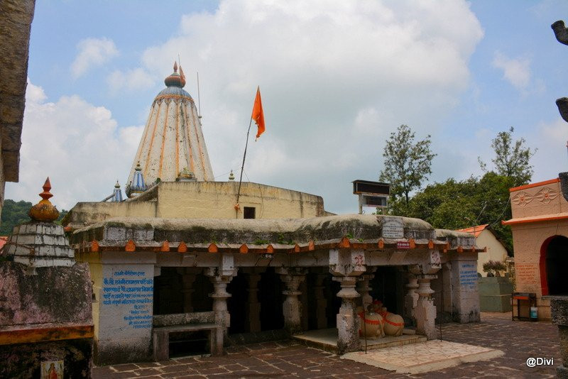 Yawteshwar Temple景点图片