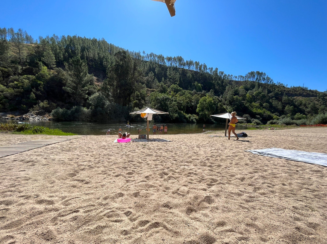 Praia Fluvial De Janeiro De Baixo景点图片