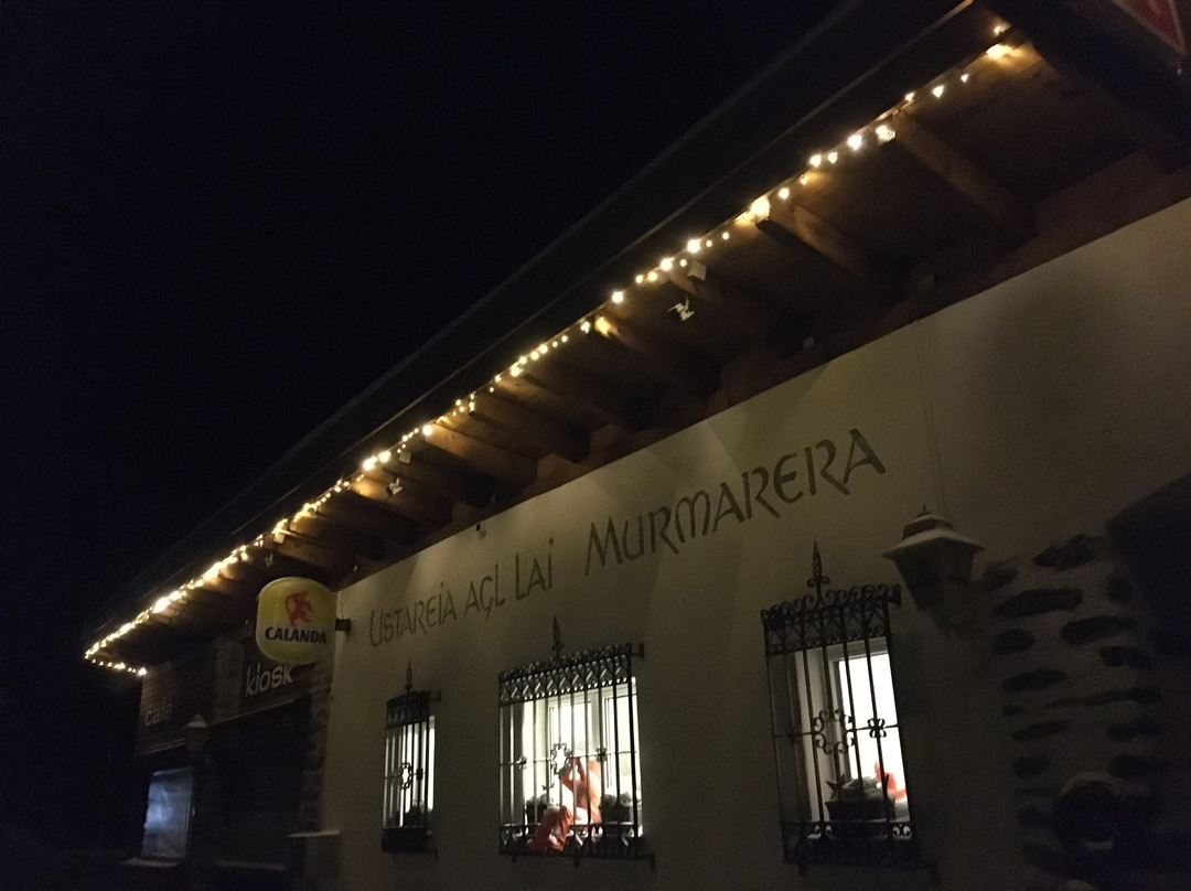 Marmorera餐馆和美食-Ustareia agl Lai