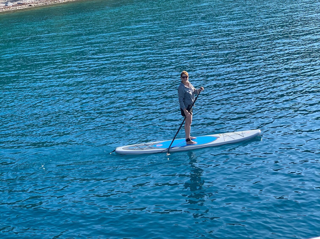 Island Surf and Sail-West End必去景点