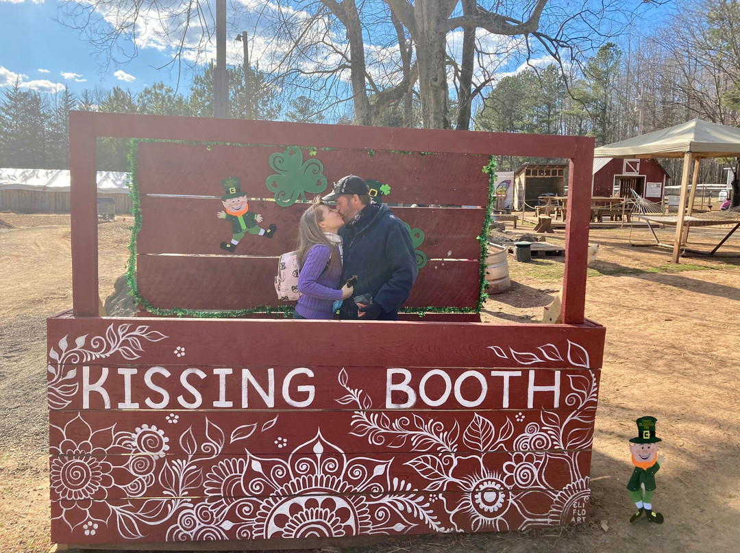 Spring Haven Farm-教堂山必去景点