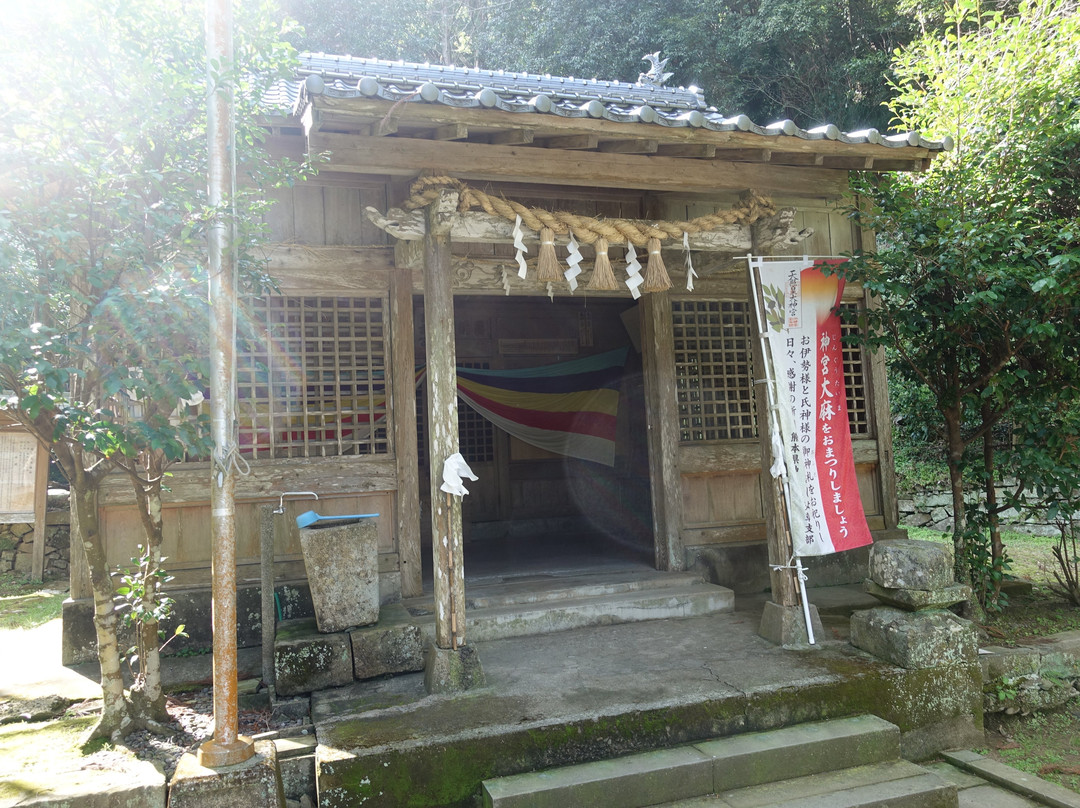 Sakitsusuwa Shrine景点图片