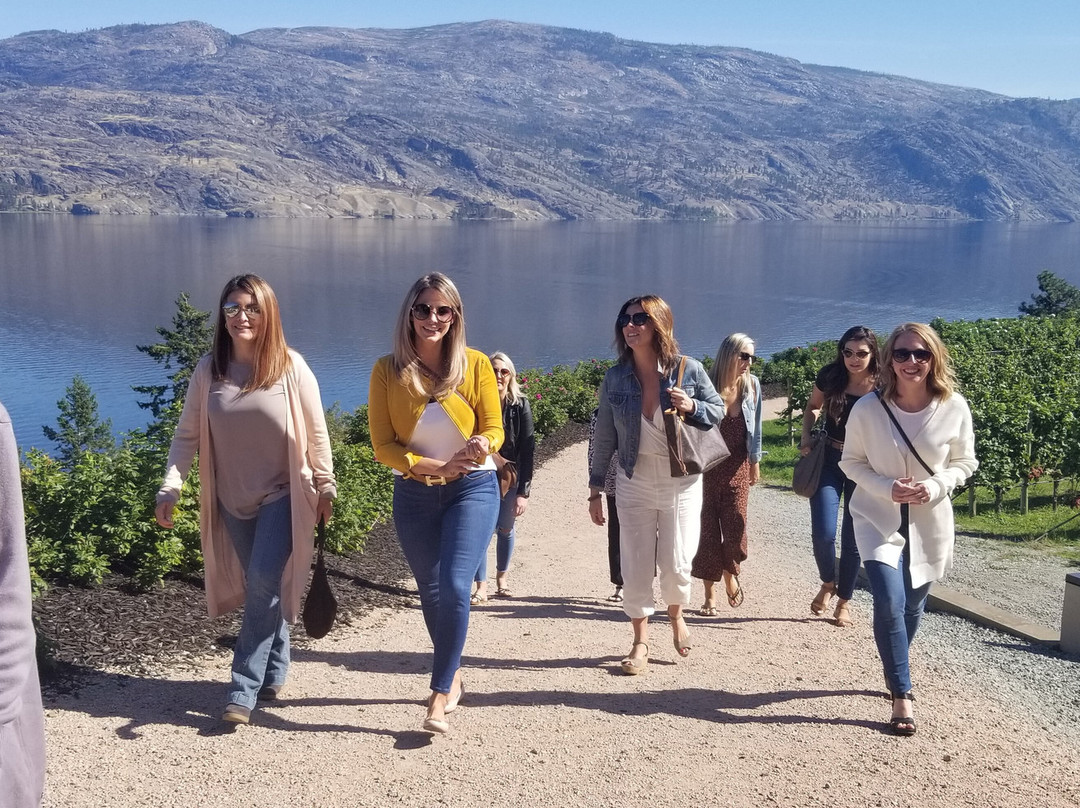 Fitzpatrick Family Vineyards-Peachland必去景点