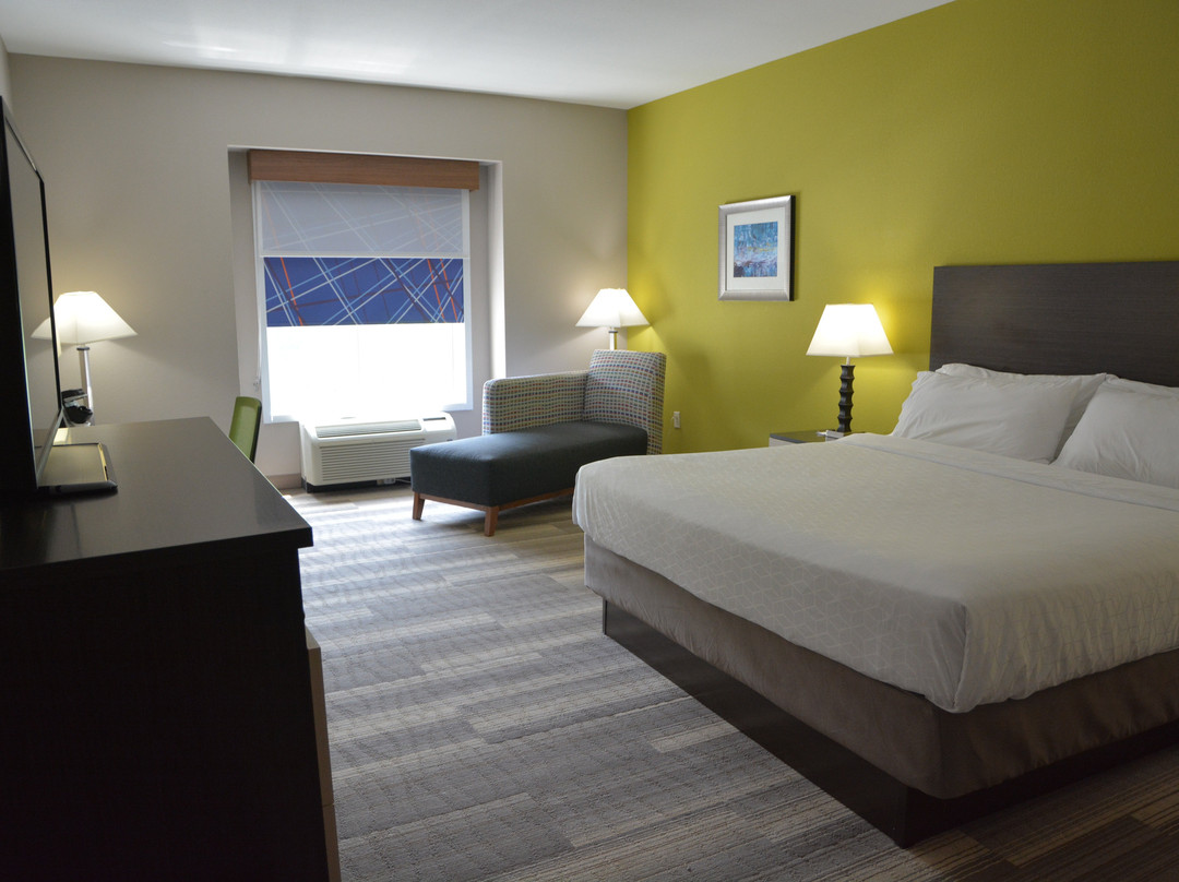 Holiday Inn Express & Suites Caryville By IHG主图