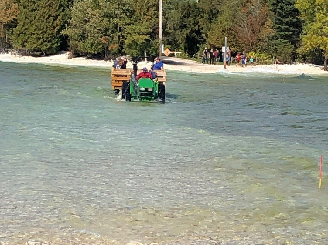 Cana Island Lighthouse景点图片