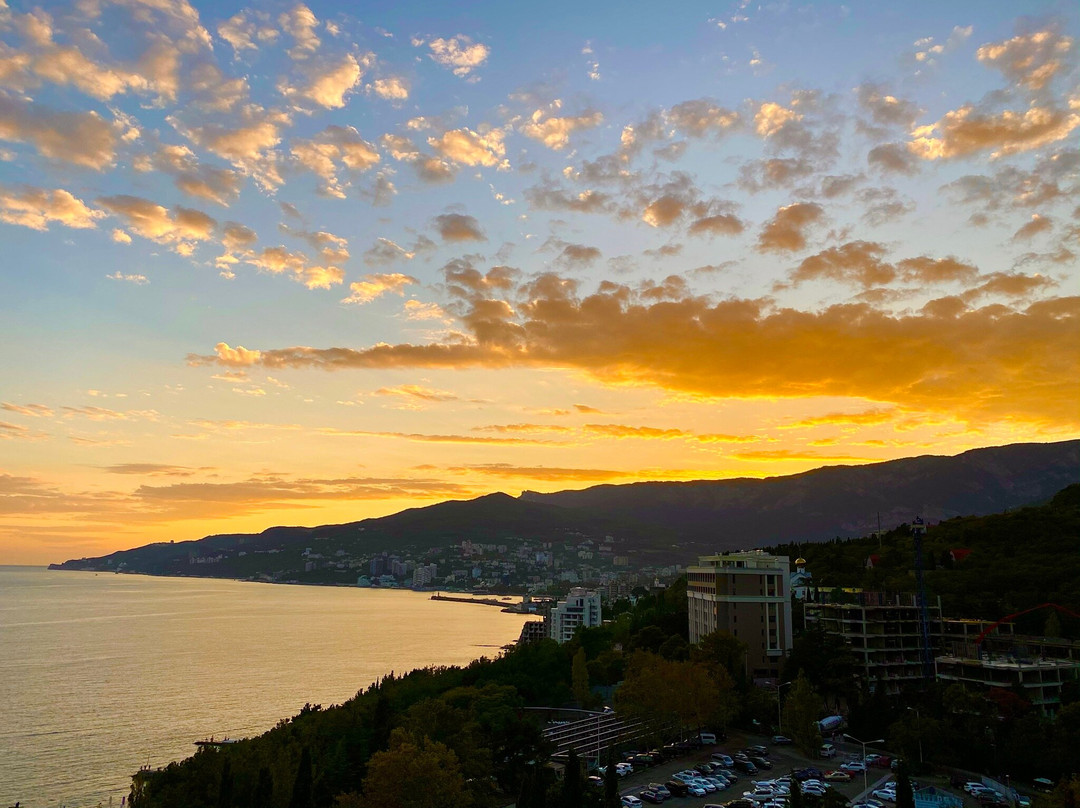 Yalta Intourist主图