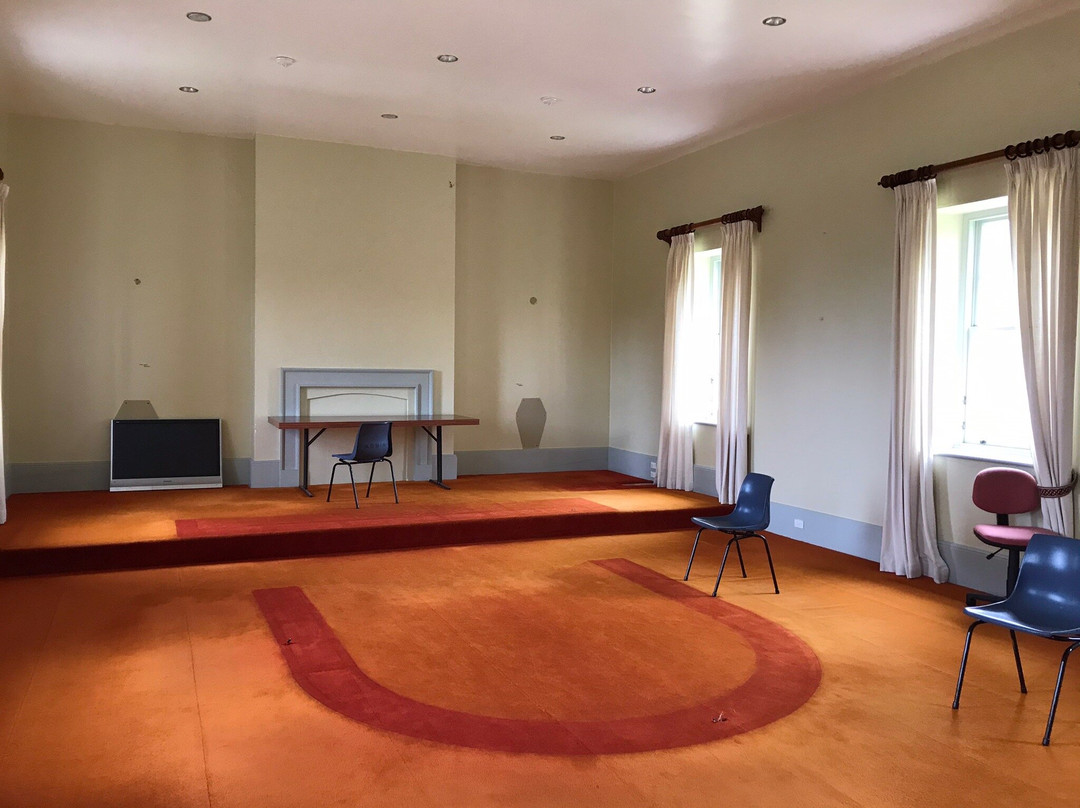 Old Military Barracks-金斯敦必去景点