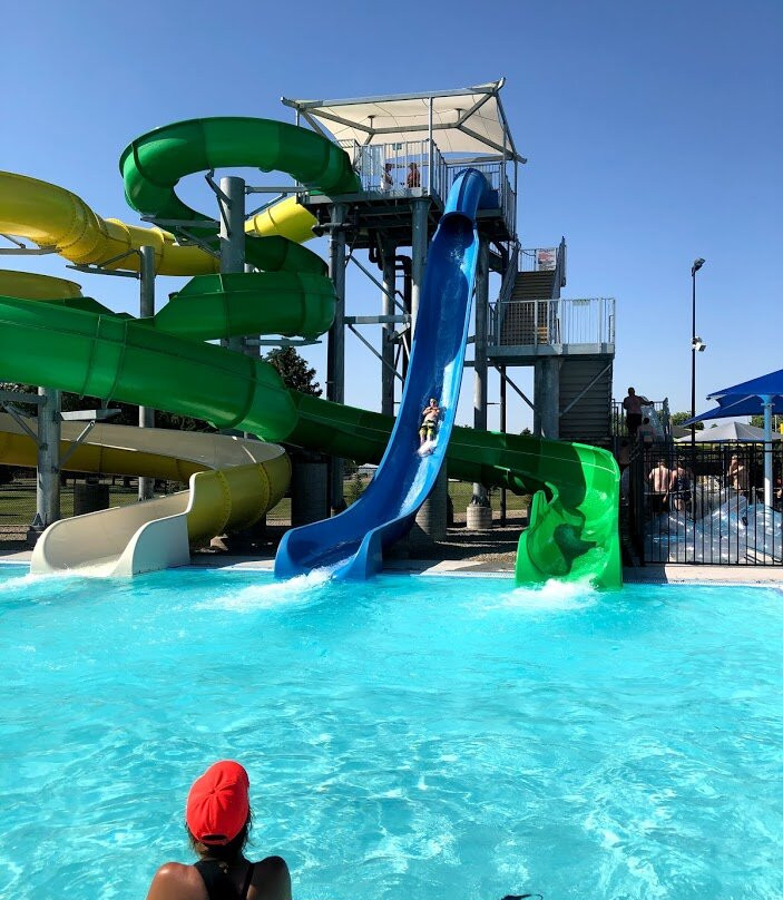 All Seasons Center: Siouxnami Waterpark and Vernon Arena-Sioux Center必去景点